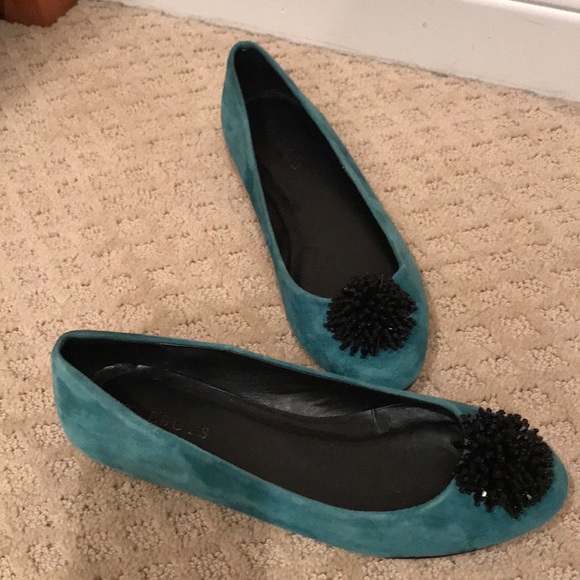 Flats - Picture 2 of 4